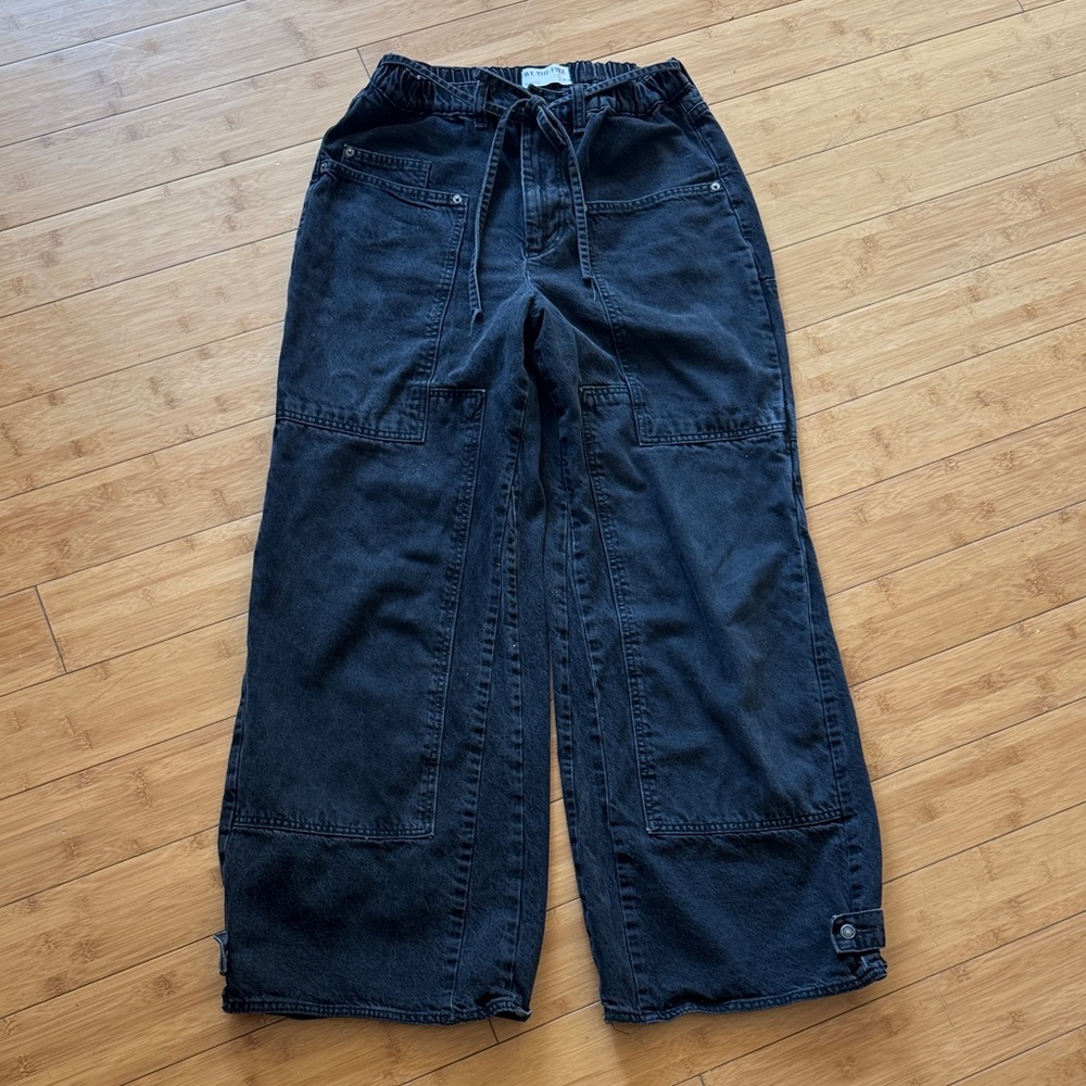 We are the Free People Black Wide-Leg Cargo Jeans Medium This Season CRVY